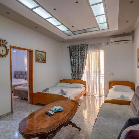 Hotel Vila Vilson Sarandë Exteriör bild