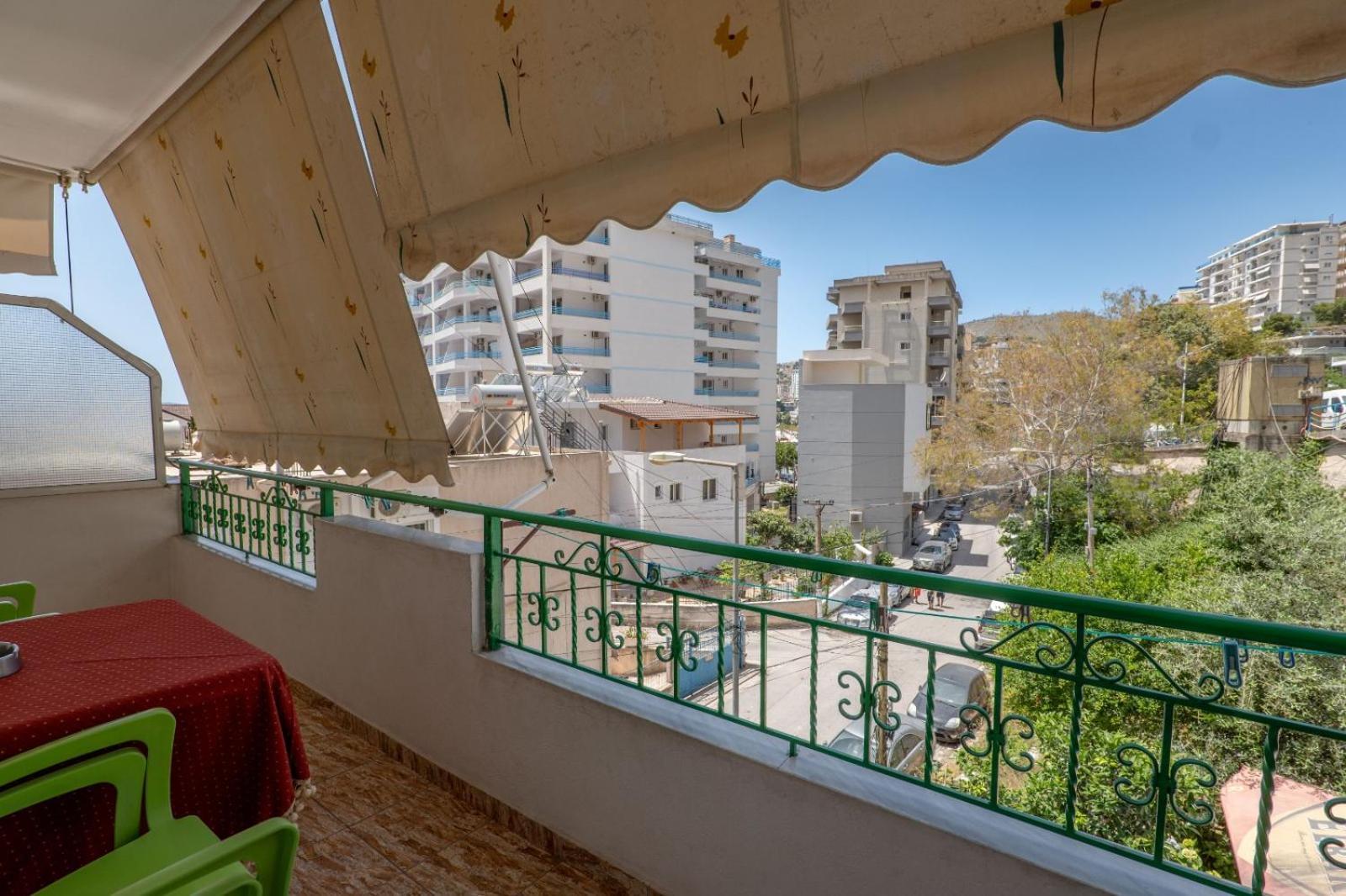Hotel Vila Vilson Sarandë Exteriör bild
